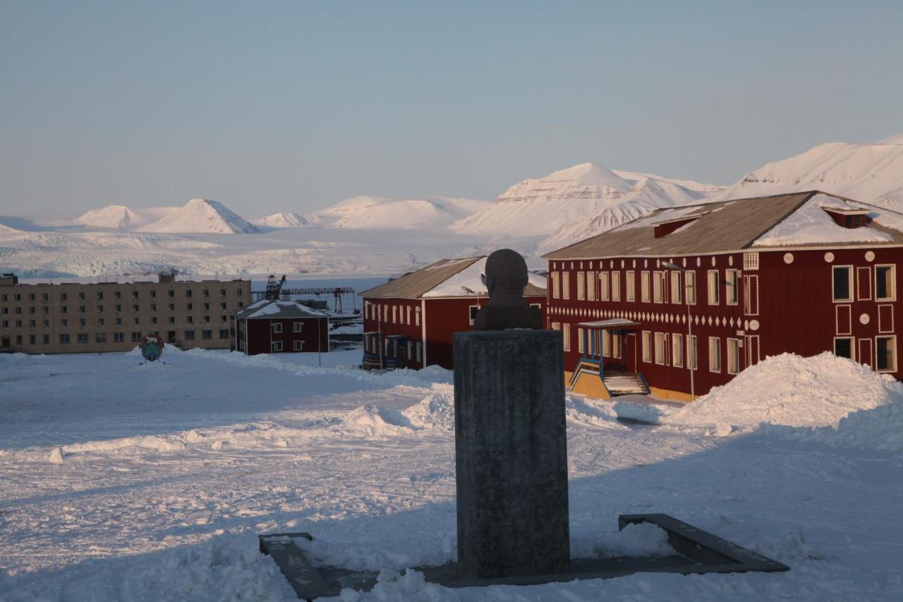 Hotel Pyramiden Zewnętrze zdjęcie