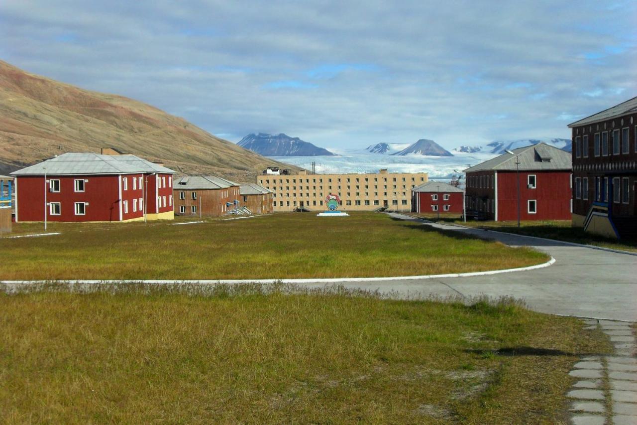 Hotel Pyramiden Zewnętrze zdjęcie