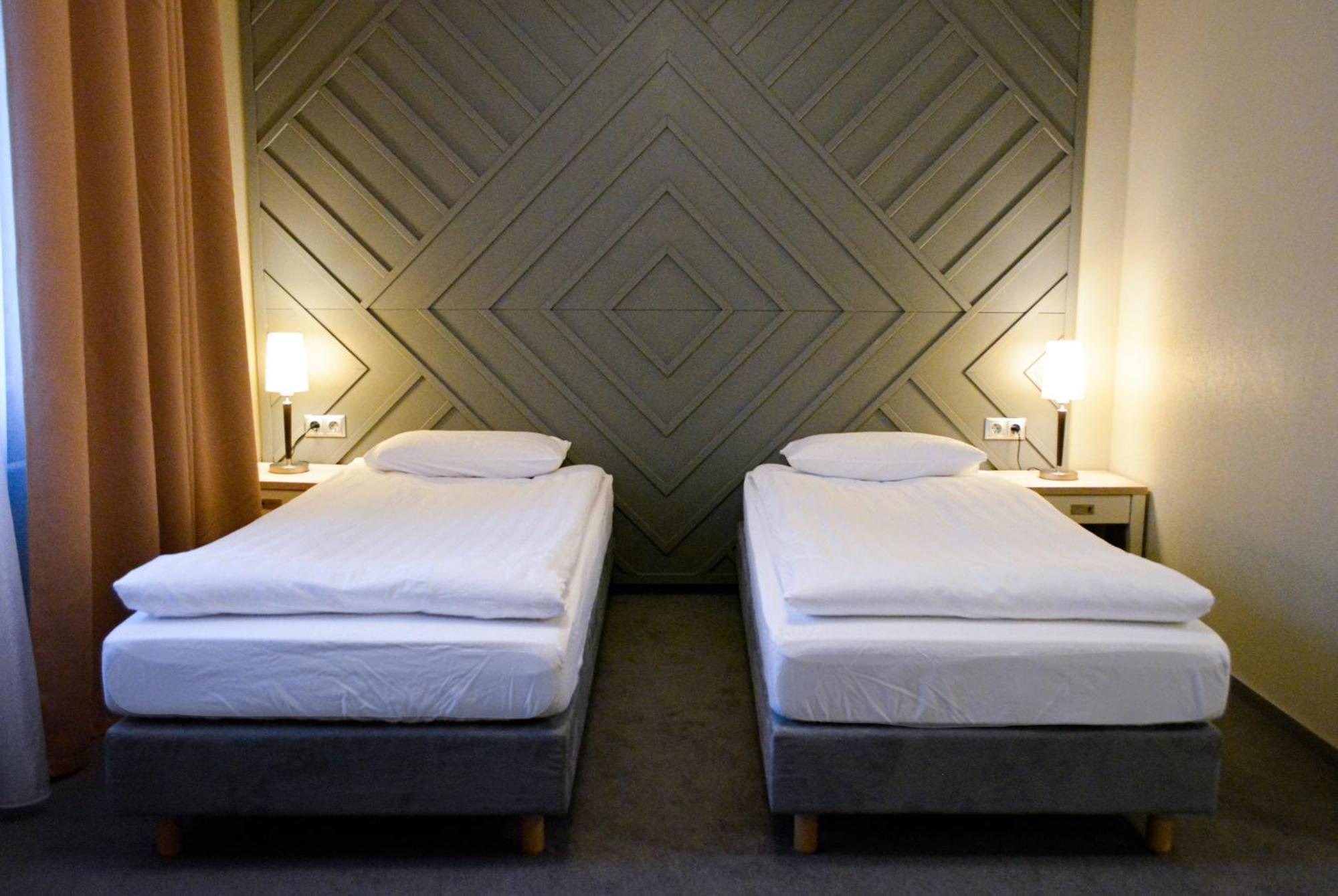 Hotel Pyramiden Zewnętrze zdjęcie